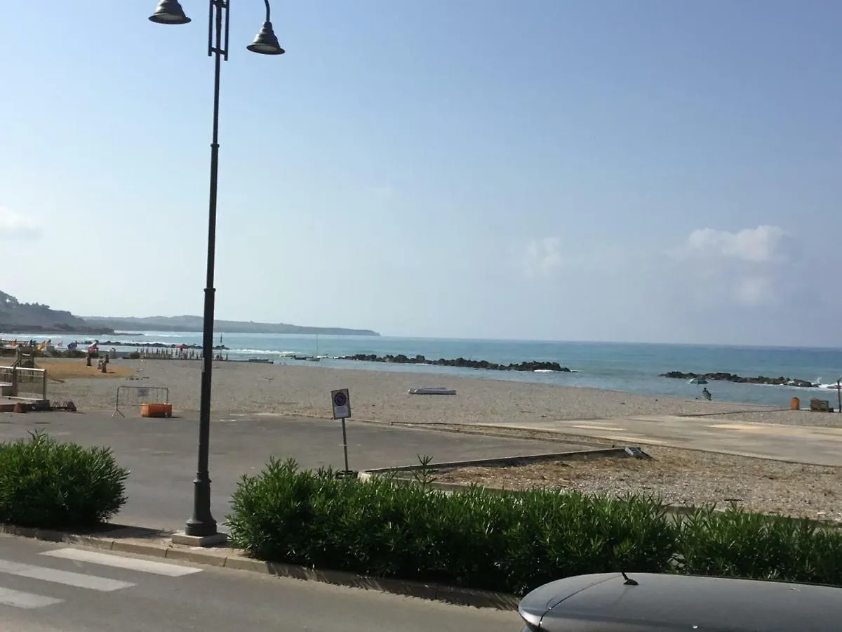 Apartamento Casa del Lungomare. Borgo Bonsignore