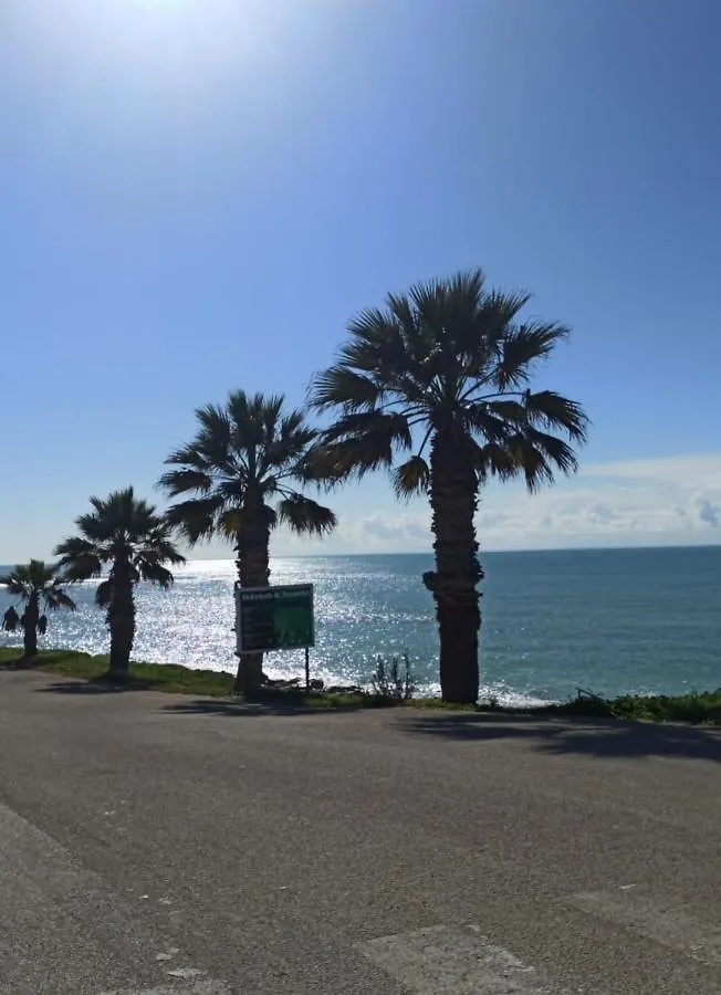 Appartamento Casa del Lungomare. Borgo Bonsignore 0*,  Italia